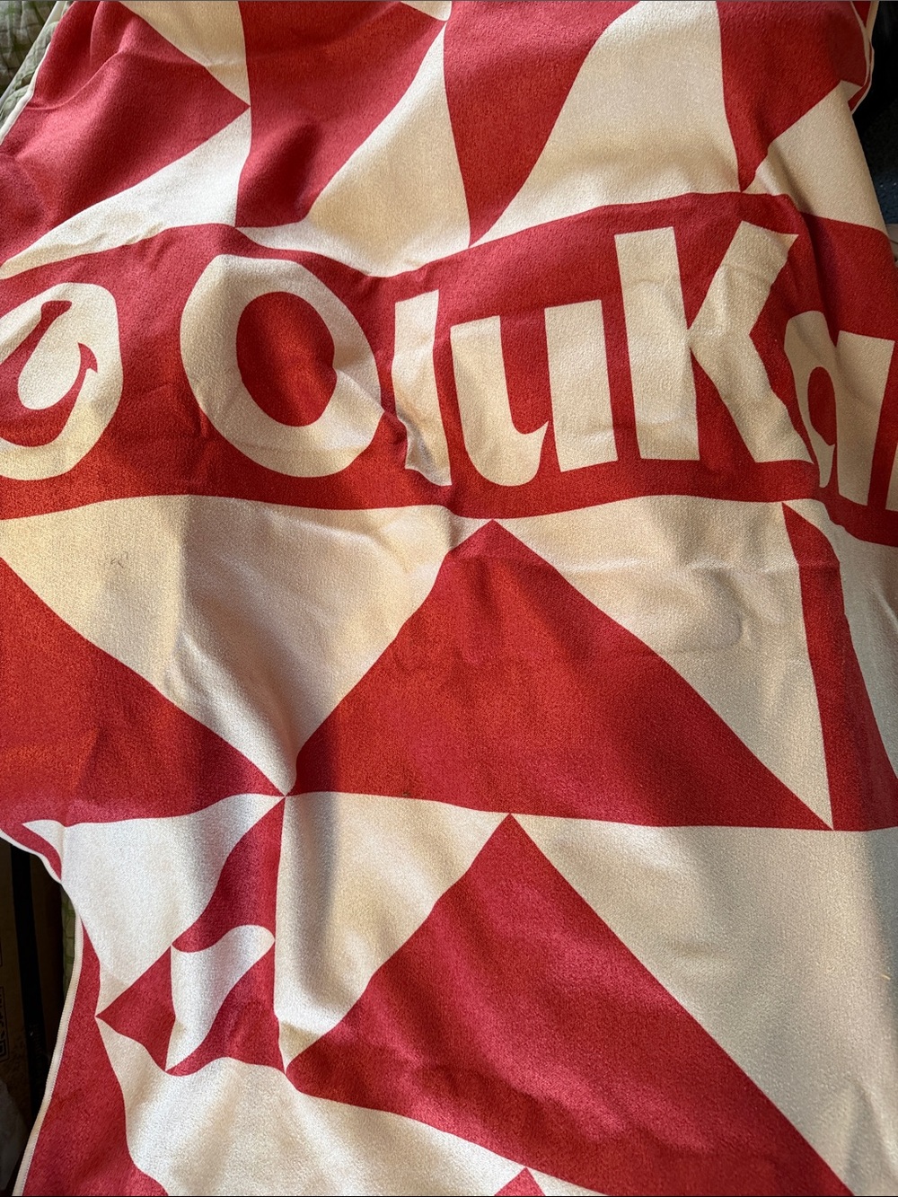 Olukai beach towel